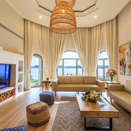 The S Holiday Homes - Stunning 5 Bedrooms Villa At The Palm Jumeirah With Private Beach And Pool Dubai Buitenkant foto