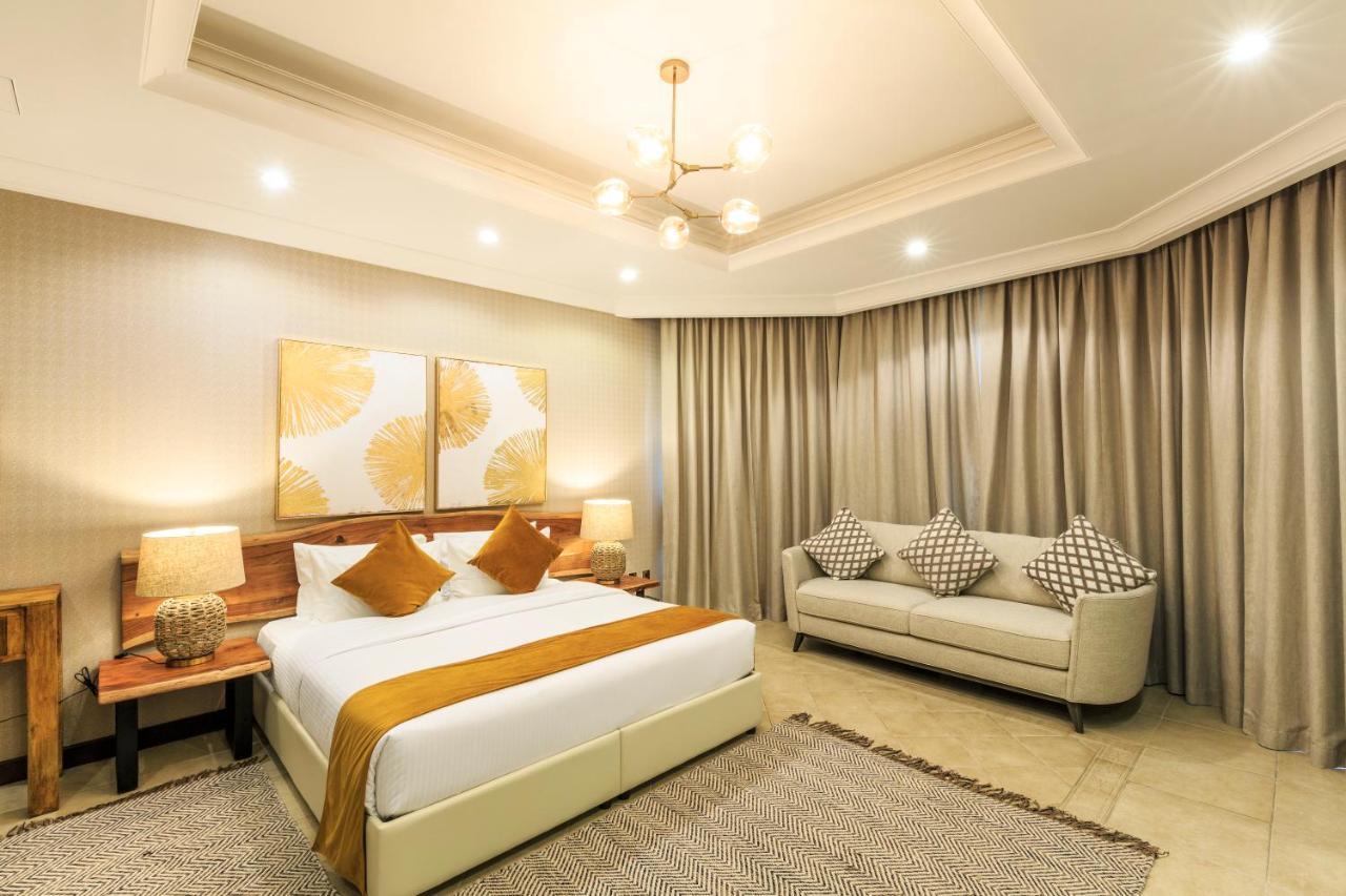 The S Holiday Homes - Stunning 5 Bedrooms Villa At The Palm Jumeirah With Private Beach And Pool Dubai Buitenkant foto