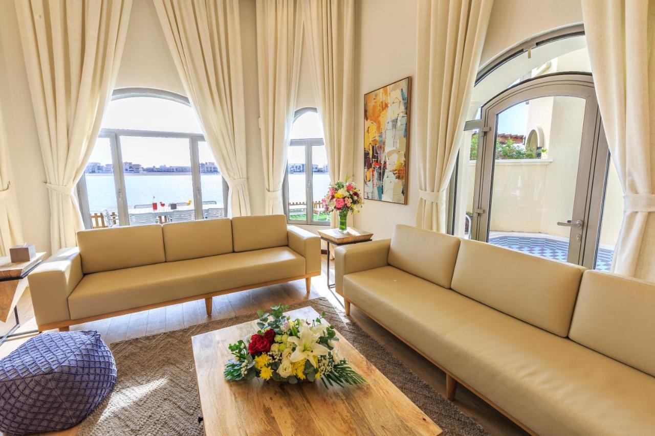 The S Holiday Homes - Stunning 5 Bedrooms Villa At The Palm Jumeirah With Private Beach And Pool Dubai Buitenkant foto